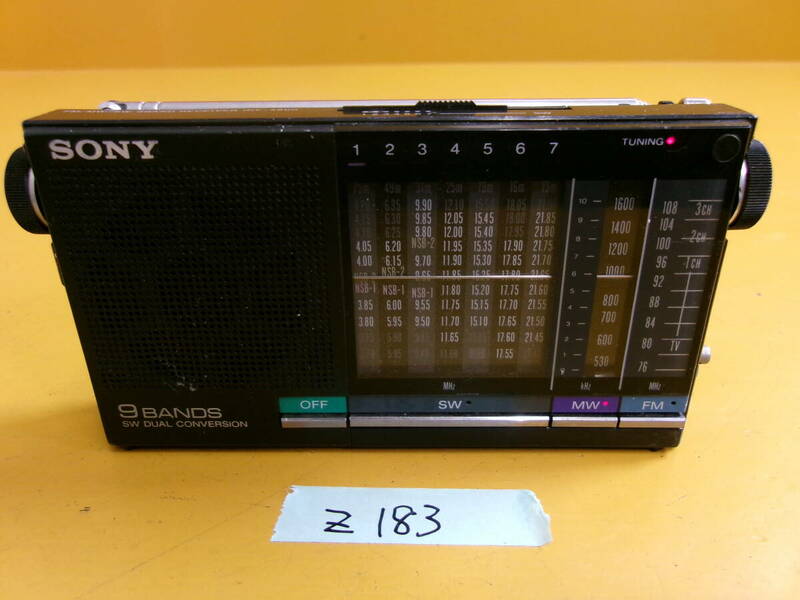 (Z-183)SONY ポータブルラジオ ICF-4900 動作品