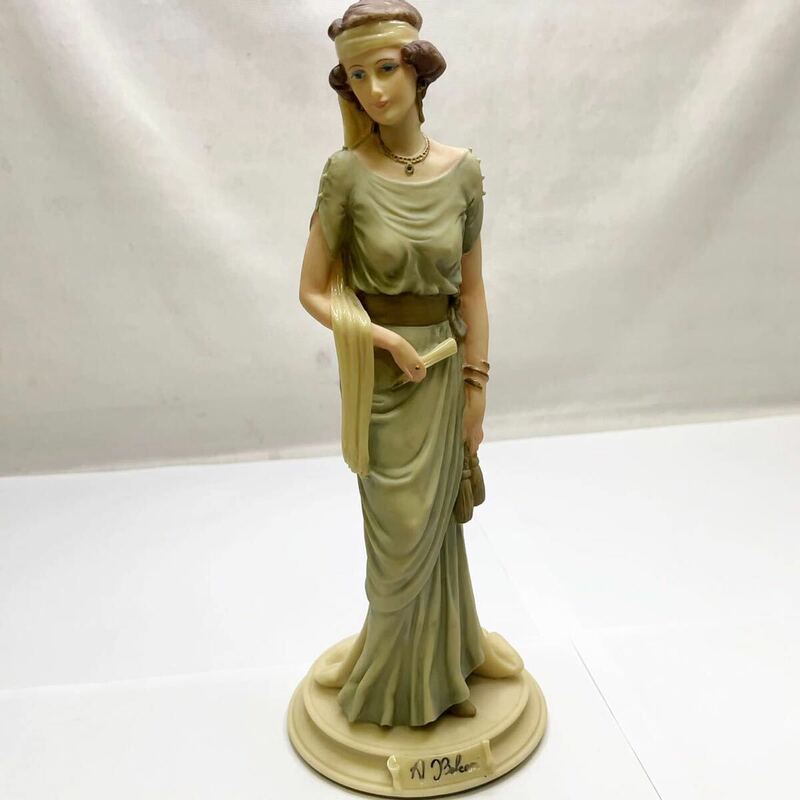 レア 希少！1987 CAPODIMONTE カポディモンテ イタリア製【A.Belcari】女性像 彫像 置物 人形 JAB2410