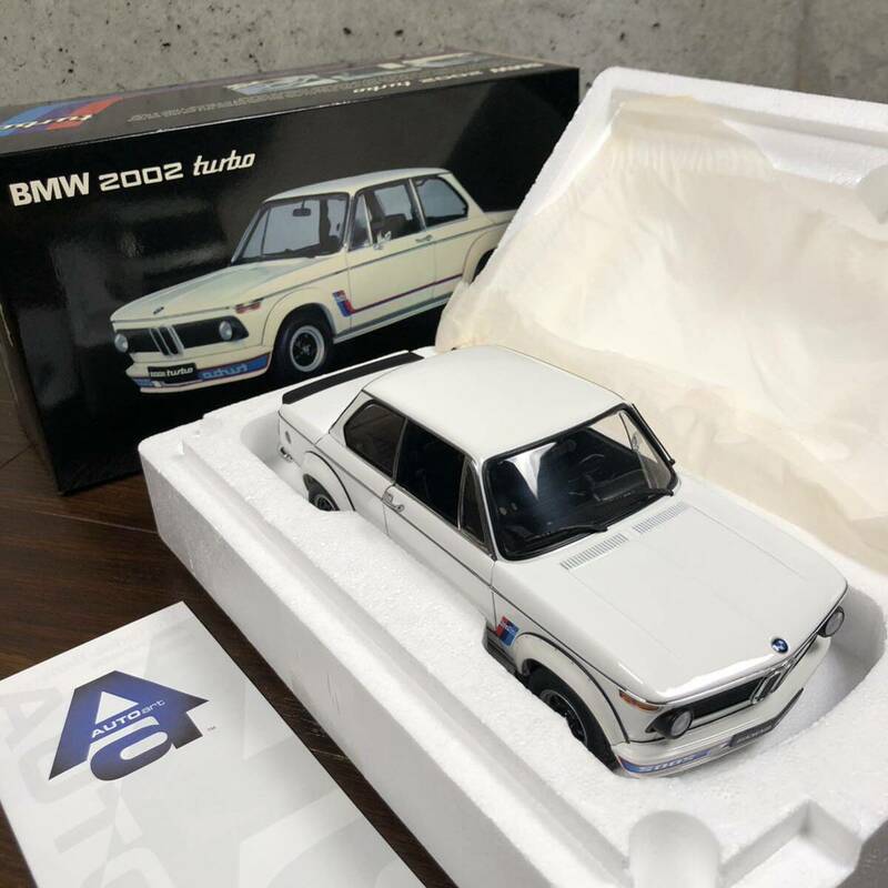 オートアート ミレニアム 1/18 BMW 2002 ターボ ホワイト AUTO art MILLENNIUM ミニカー 【70501】送料無料