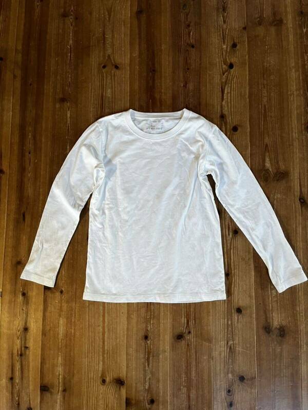 ☆送料無料☆中古美品ユニクロ長袖ロンTシャツ140サイズキッズボーイズ男の子白レイヤードで2回使用ホワイト 長袖Tシャツ