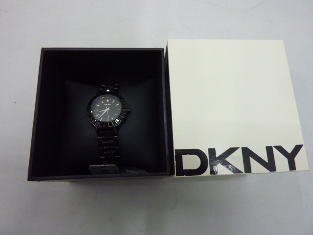 訳あり DKNY ダナキャラン 腕時計 NY-8302 レディース 黒 新品未使用品