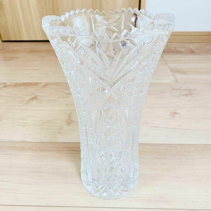 【匿名配送】ボヘミアンガラス ボヘミアグラス 花瓶 約27cm フラワーベース