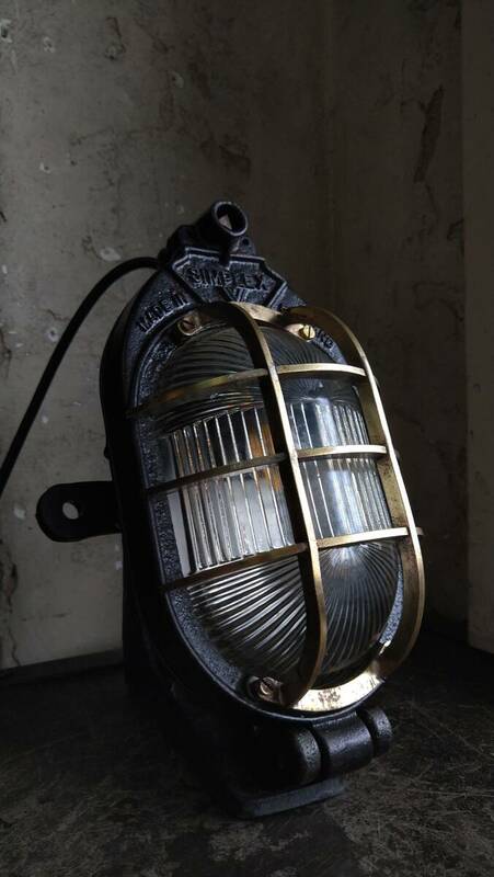 英国製 カプセル ランプ シンプレックス ビンテージ インダストリアル Vintage Industrial Wall Lamp Simplex BRONZE CAGE England 1940