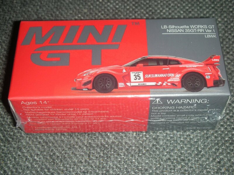 MINI GT 1/64 LB-Silhouette WORKS GT ニッサン 35GT-RR バージョン1 LBWK 右ハンドル 完成品