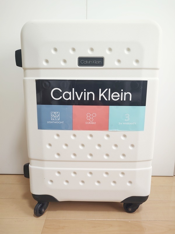 1フライトのみ使用　カルバンクライン Calvin Klein　 キャリーケース スーツケース　白 ホワイト系　4輪キャスター