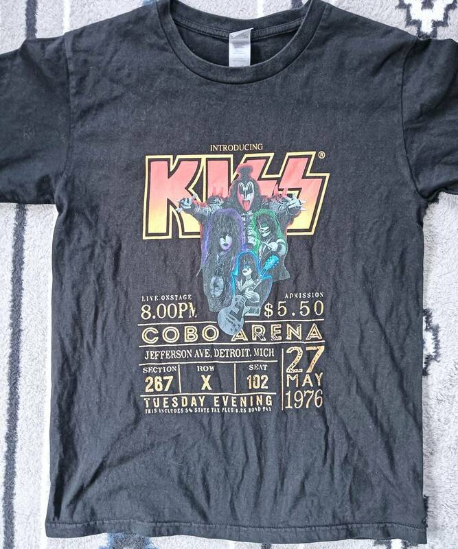 KISS.結成50周年アニバーサリーTシャツ。