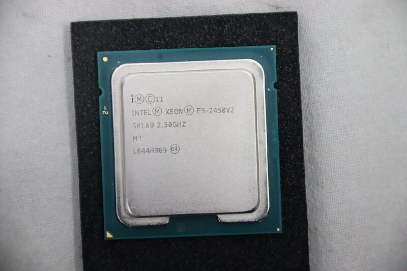 intel Xeon プロセッサー E5-2450 v2 20M キャッシュ、2.50 GHz SR1A9（ジャンク扱い)