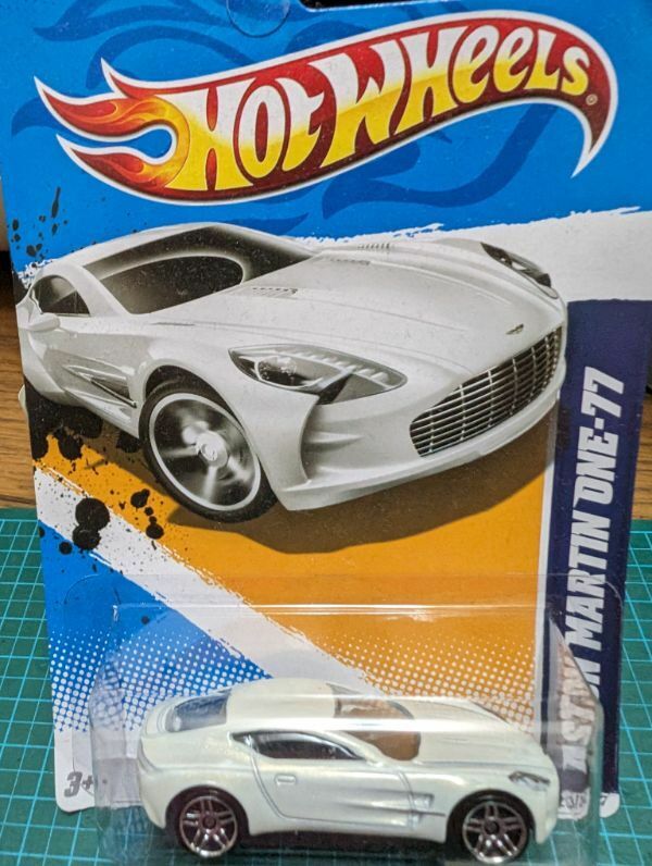 Hotwheels アストンマーチン　ONE-77 「HW ALL STARS 12」