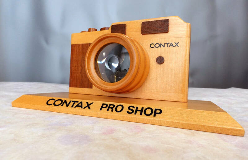 ◆スイス製未使用◆CONTAX G1 G2 木製ボディ レンズ(Planar45/2風)オルゴール・正常 欧州カメラ賞　記念品