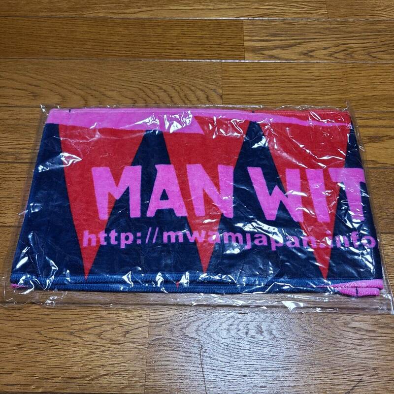 MAN WITH A MISSION レッド×ネイビー×ピンク タオル 新品・未使用 マンウィズ