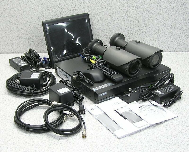 ■TB-EYE 監視カメラセット 4TB/4chハードディスクレコーダ HRD-442FN/TE ＋ バレット型AHDカメラ SCO-6083RN ＋ 9.7型LEDモニター 097RTC