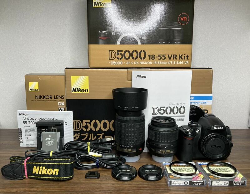 Y360【付属品多数】ニコン Nikon D5000 ダブルズームキット デジタル一眼レフ 