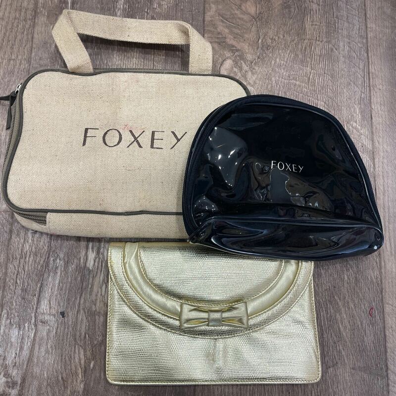 中古 訳あり FOXEY フォクシー 3点 セット まとめて ポーチ ビニール バック ゴールド ポシェット ノベルティ 小物入れ 化粧ポーチ 現状品