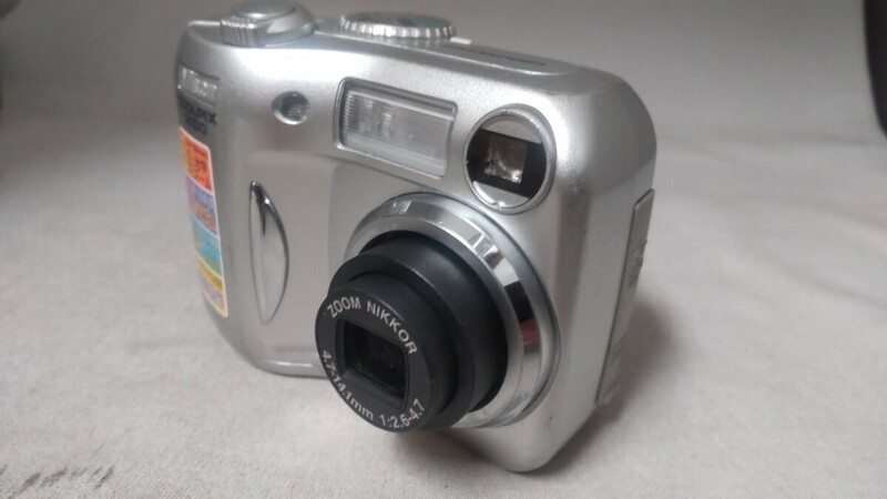 H1966 Nikon COOLPIX 2100 コンパクトデジタルカメラ 小型デジカメ/ニコン/クールピクス 簡易動作確認OK 動作品 現状品 