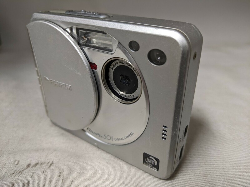 H1975 FUJIFILM FINEPIX 59i コンパクトデジタルカメラ 小型デジカメ/富士フイルム/ファインピクス 簡易動作確認OK 動作品 現状品 送料無料