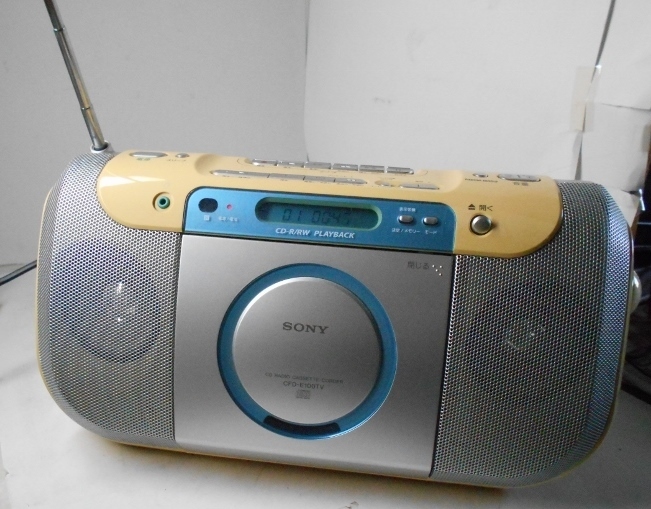 SONY ソニー◆CDラジカセ　CFD-E100TV◆CDラジオカセットコーダー/レトロ