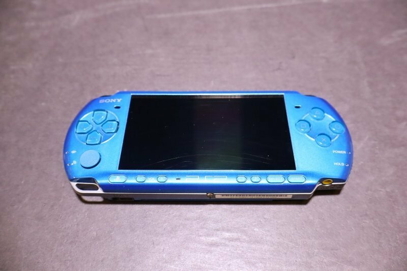 P297【ジャンク品】PSP プレイステーションポータブル PSP-3000 本体のみ バッテリー無