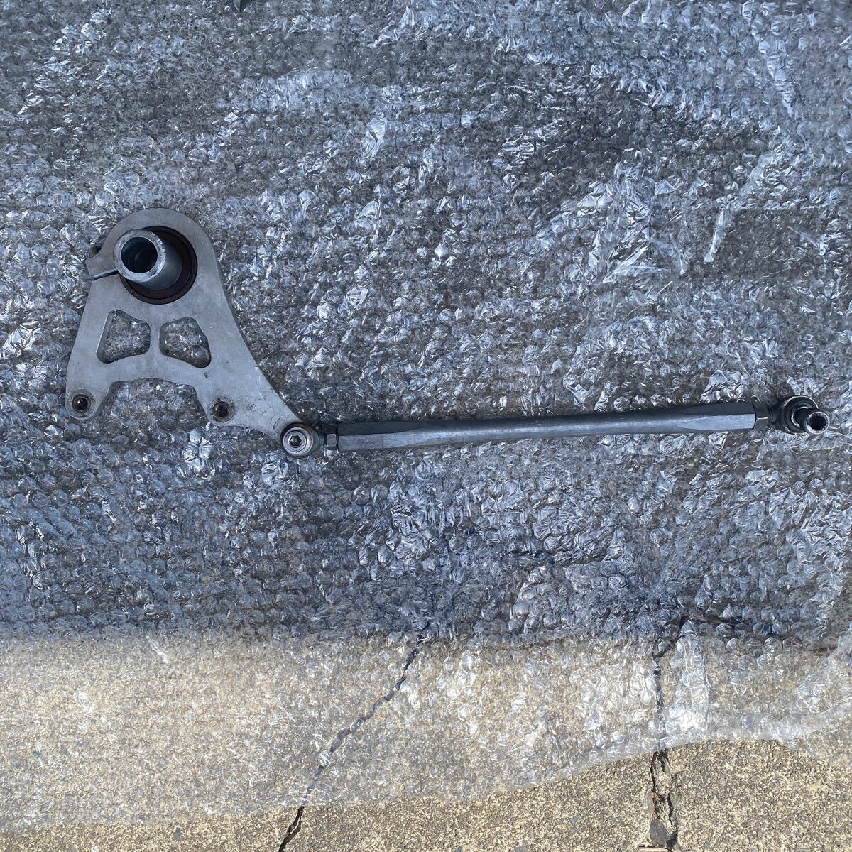 ブレンボ カニ 84mm リアフローティングキット トルクロッド310mm〜330mm位？ シャフト径20mm ディスク径225mm用？ CB1000SF HONDA