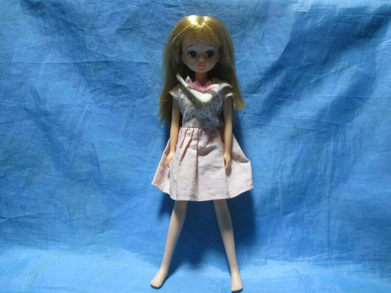 リカちゃん 人形　　日本製　当時物 だっこちゃんマークのお洋服　ダッコちゃん　タカラ　TAKARA 昭和レトロ 衣装