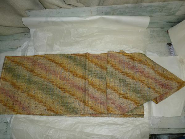 織物の帯 着物帯 西陣織？ なごや帯？(2) 途中から細くなっているタイプです