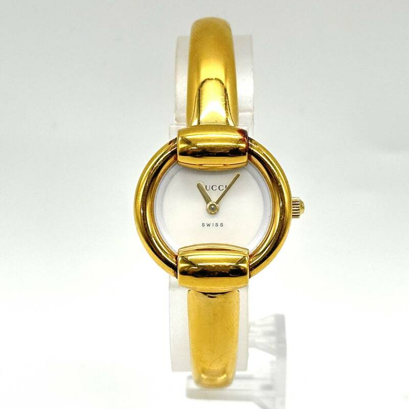 GUCCI グッチ 1400L バングルウォッチ 腕時計 クォーツ Qz 白文字盤 ゴールドカラー 2針 レディース SS GP
