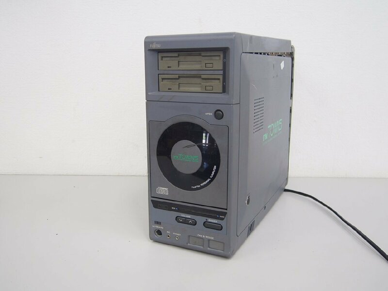 ☆【2K0403-22】 FUJITSU 富士通 FM TOWNS モデル 20F 本体 デスクトップ FMTOWNS20F 100V 現状品