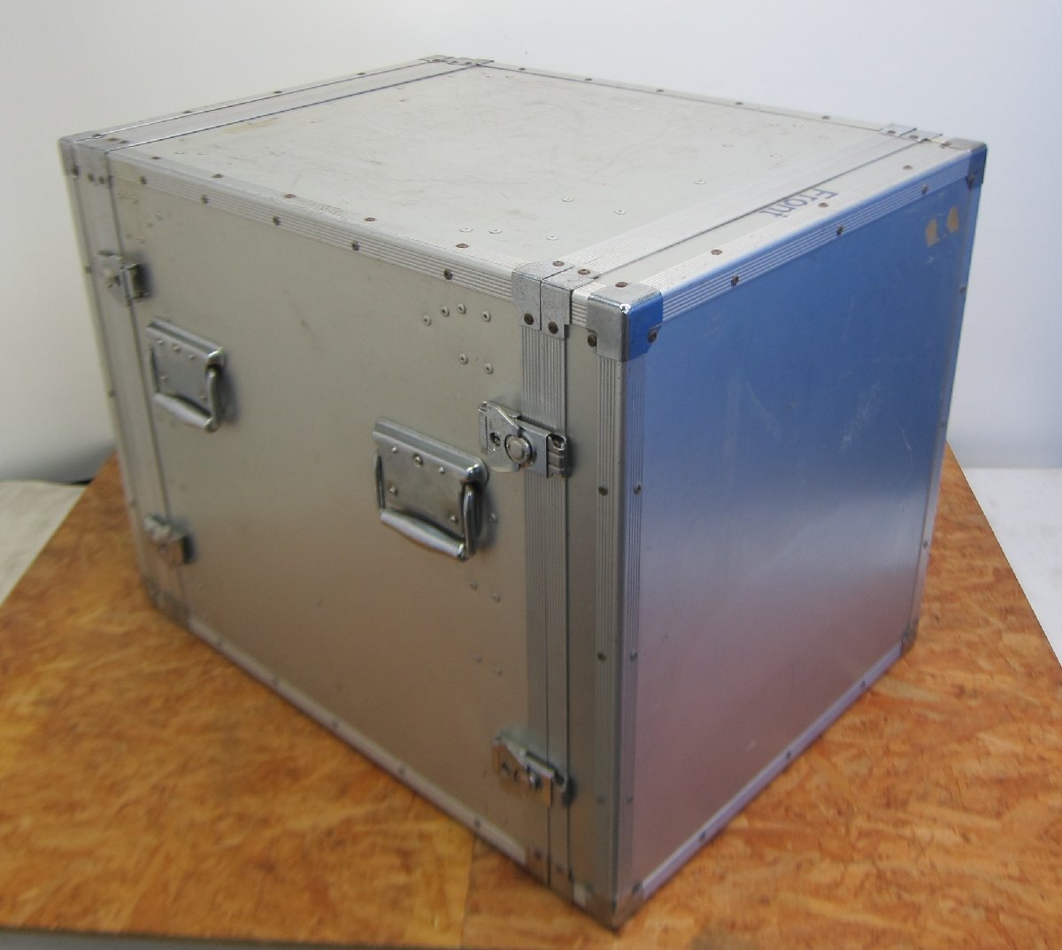 ◎メーカー不明・機器輸送ハードケース コンテナタイプ 機材ケース 鍵付き◎［HC348]