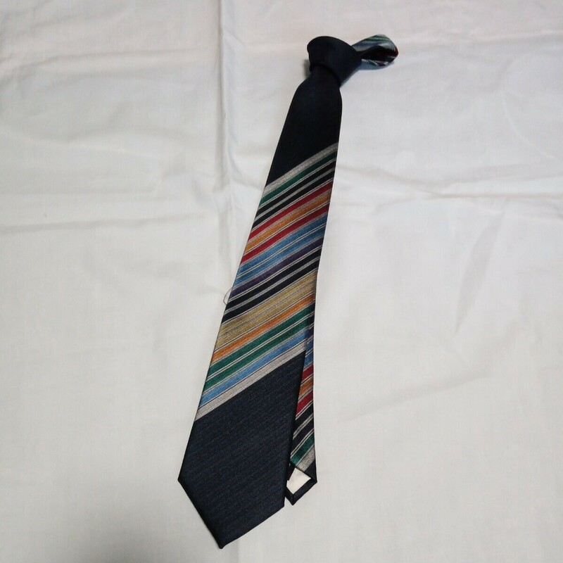 厄払い用　7色ネクタイ。　厄除けネクタイ、絹100%。一度だけ、つけました。配送料無料。