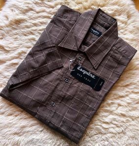 【新品・タグ付】Esquireエスカイア　レトロブラウン色格子柄半袖メンズシャツ　Mサイズ