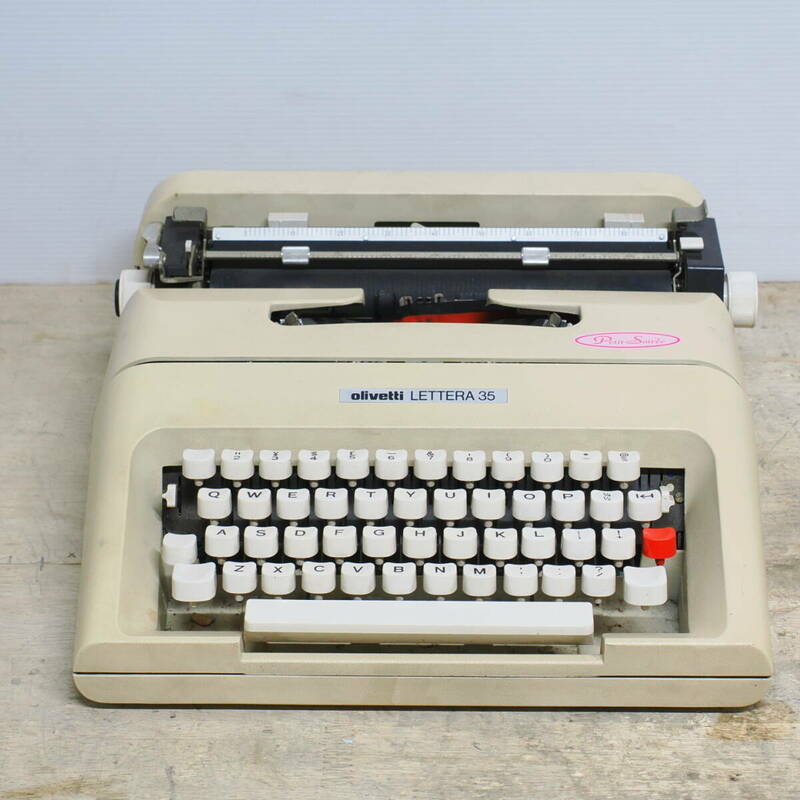 e) タイプライター Olivetti LETTERRA35 ジャンク