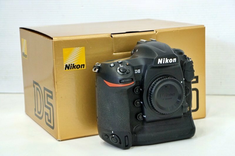 Nikon/ニコン デジタル一眼レフカメラ ボディのみ▲D5 (XQD-Type) 中古▲送料無料