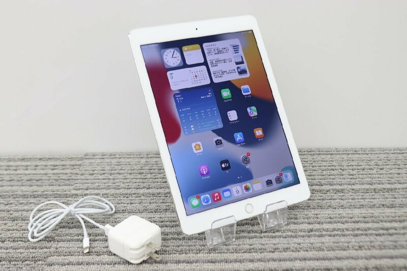 T【WiFiモデル】Apple / iPad Air2 / 第2世代(2014年) / MNV62J/A / A1566 / 32GB / 初期化済 / 動作OK