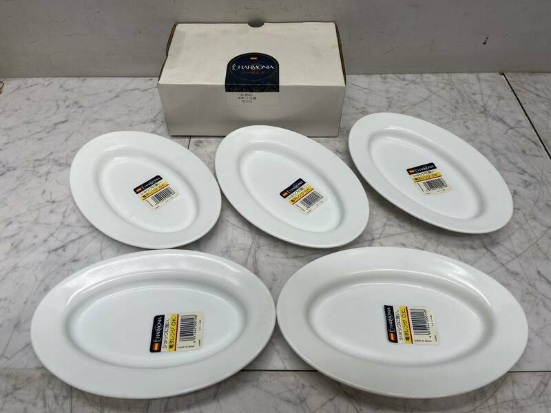 未使用品　★　スペイン製　HARMONIA 　オーバルプレート　H-854G　　楕円皿　　5枚セット　白い食器