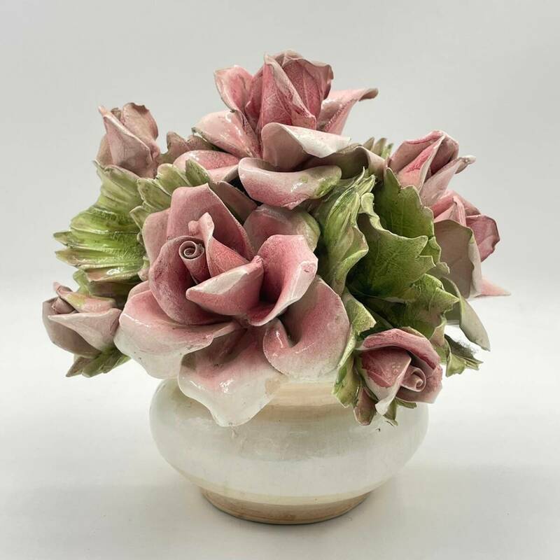 イタリア製 薔薇 置物 陶花 飾り インテリア ピンク 洋風 陶器 家具 ジャンク品