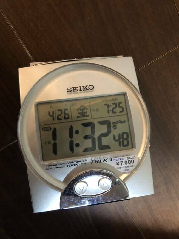 4.24 動作品　SEIKO DA203S DA203 目覚まし時計 電波時計　