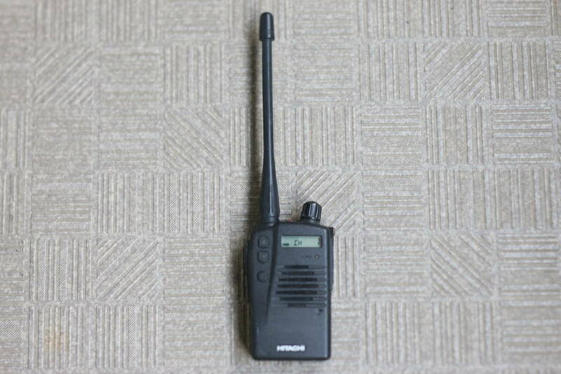 【動作OK】日立国際電気 HITACHI アナログ簡易無線機 EUM-05IT/CWD型 防水 5W 本体・バッテリー