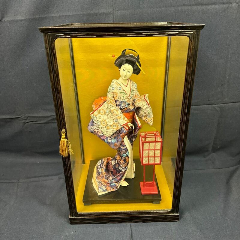 ◆中古 日本人形 女性 着物 かんざし コレクション ガラスケース付 置物 飾り 和風 インテリア 昭和レトロ 155-71