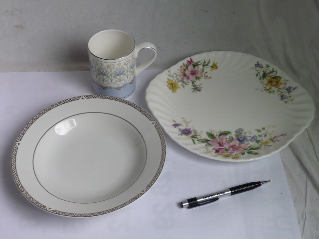 ROYAL DOULTON ロイヤルドルトン３点◆BBプレート アルカディア 27×24/マグカップ Taylor/浅ボウル Platinum φ22