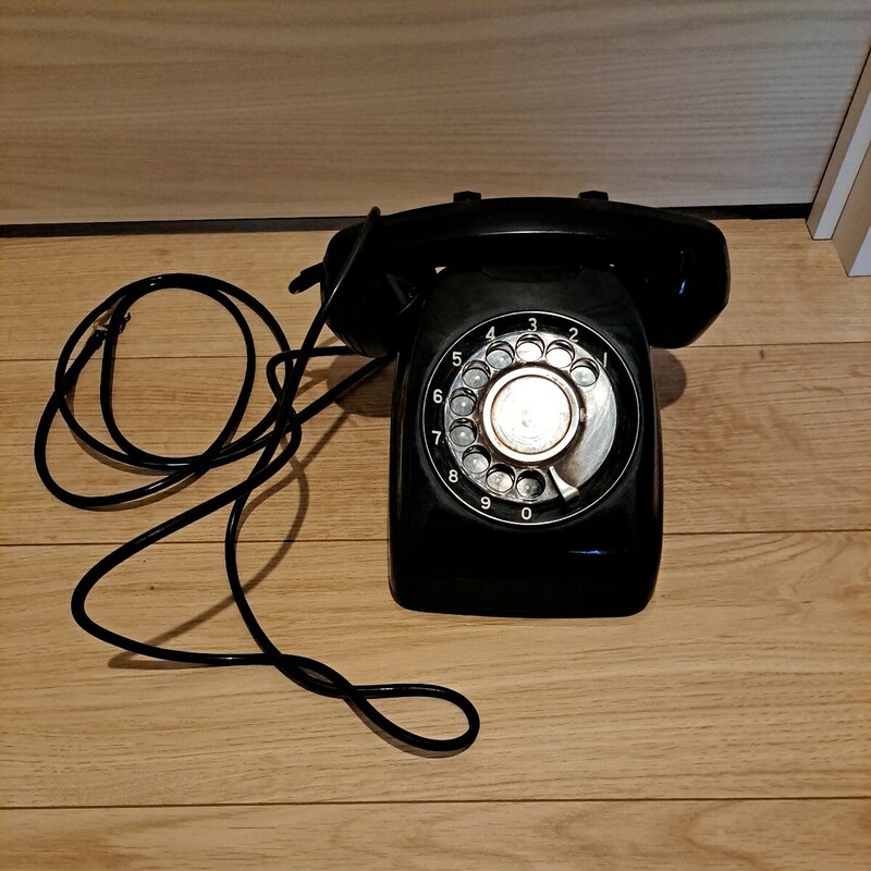 ジャンク 黒電話 1970年製