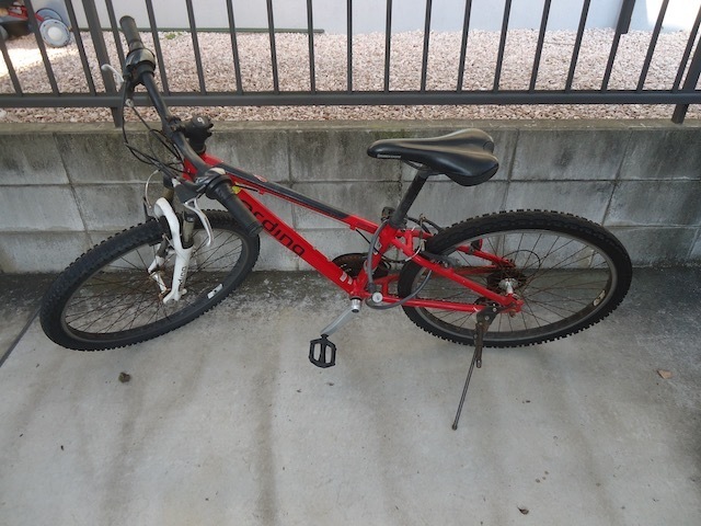 マウンテンバイク　26インチ　自転車　ORDINO 乗れます　赤色