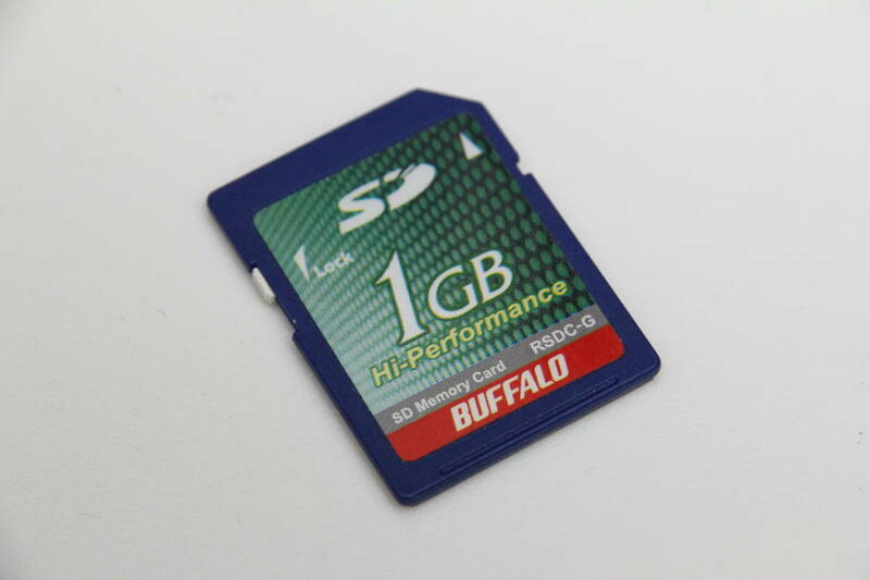 1GB SDカード　BUFFALO Hi-Performance