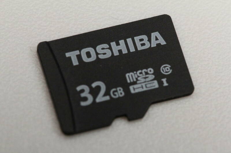 32GB microSDHCカード TOSHIBA