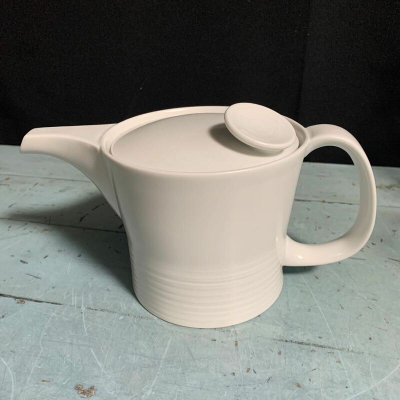 急須 おしゃれ 白山陶器 ポット ミストホワイト MIST WHITE ティーポット 白 磁器 茶器 日本製 国産 キッチン 雑貨 (9547)