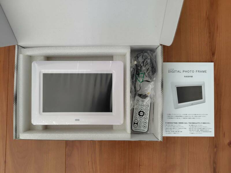 【未使用】デジタルフォトフレーム　TI-DF7005WH(ホワイト)　7インチ液晶ディスプレイ搭載　白　ホワイト