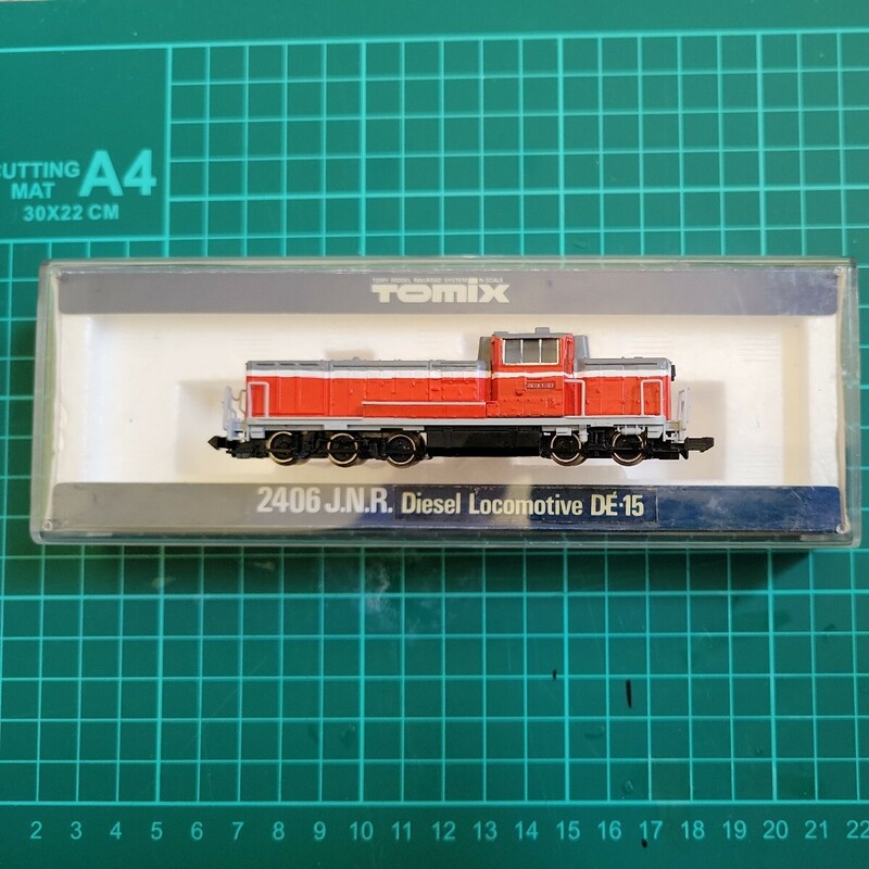 TOMIX 2211　ディーゼル機関車　DE15(ラッセル車無し)