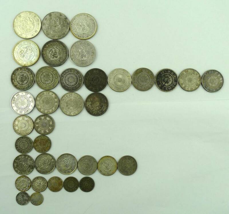 M/ 【おまとめ】銀貨　３６枚　古銭　アンティークコイン　５０銭　２０銭　１０銭　５銭　0404-1
