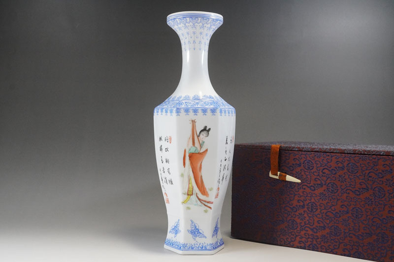 【741】薄胎粉彩美女紋　薄胎磁器　美人図　花瓶　高さ26㎝　中国美術　中国陶磁器　時代物　骨董品