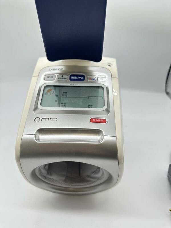 オムロン OMRON HEM-1020 スポットアーム 上腕式血圧計 デジタル自動血圧計 稼働品　