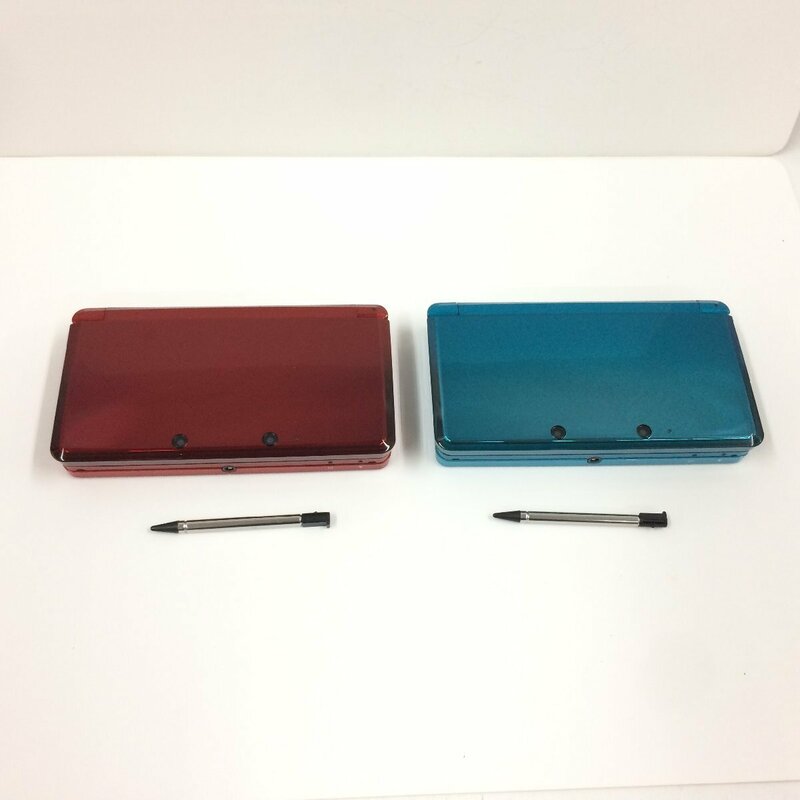 f085*80 【可動品】 NINTENDO 3DS 2台セット売り (本体のみ、充電器なし)