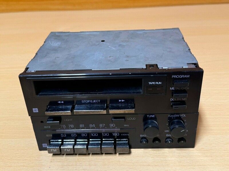 Fujitsu Ten Limited 富士通 車内 エンターテイメント機器 10 限定 AM FM バンド 86260-14180 トヨタ カセットデッキ 日本製　動作未確認!